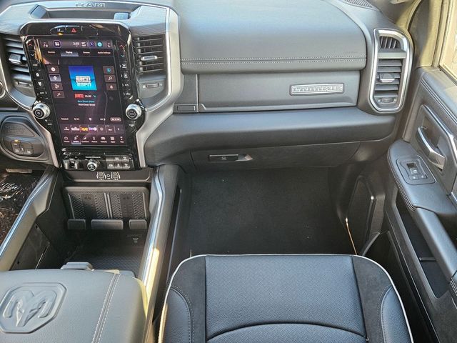 2026 RAM 3500 Laramie - Photo 9
