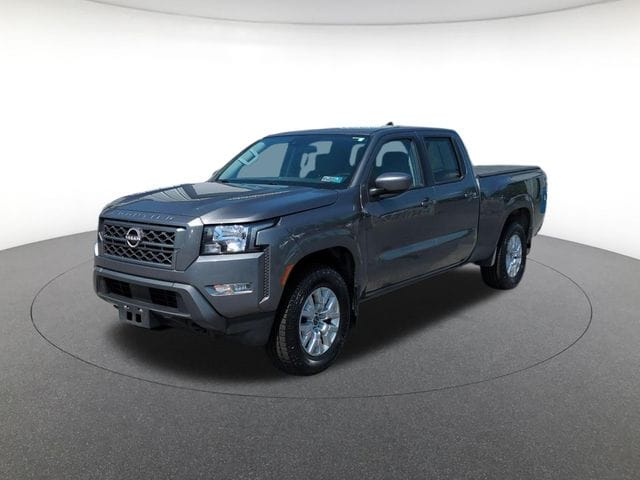 2022 Nissan Frontier SV Crew Cab 4X4 LWB's photo