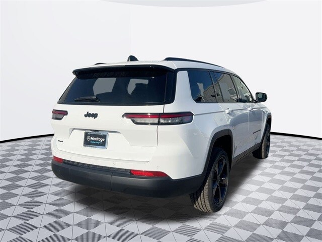 2025 Jeep Grand Cherokee Laredo Sport photo 4
