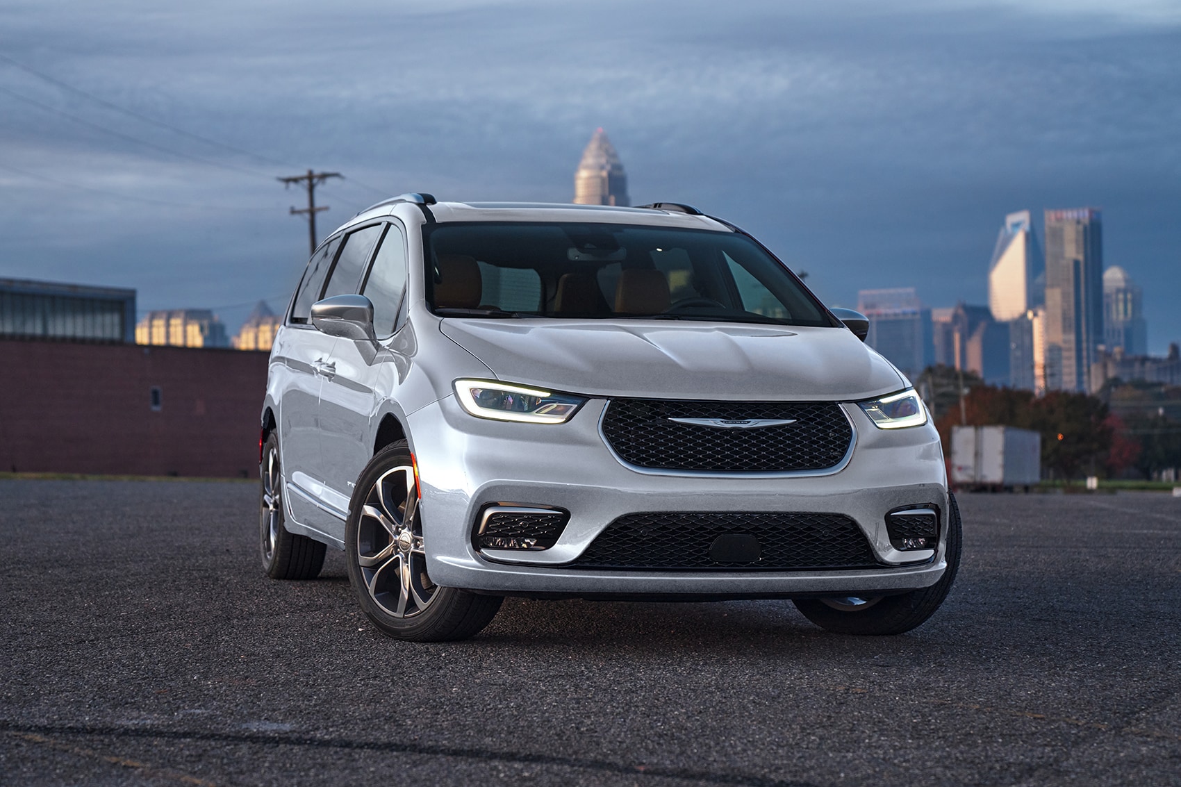 2023-Chrysler-Pacifica.png