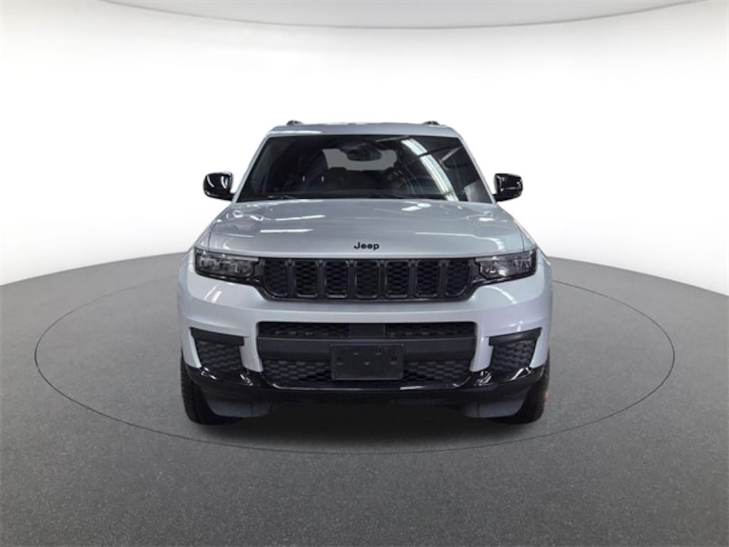 Used 2022 Jeep Grand Cherokee L Altitude SUV