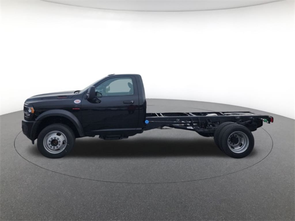 New 2024 Ram 5500 Chassis Cab Tradesman/SLT Pickup