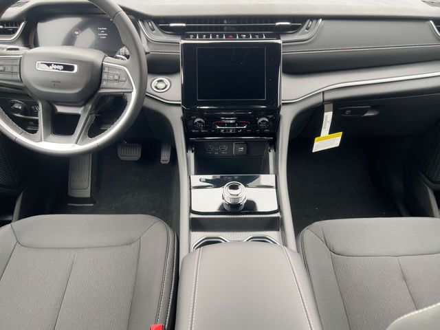 2025 Jeep Grand Cherokee Laredo - Photo 6