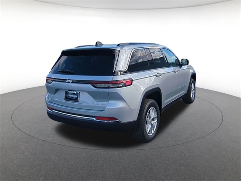 New 2025 Jeep Grand Cherokee Laredo Sport Utility