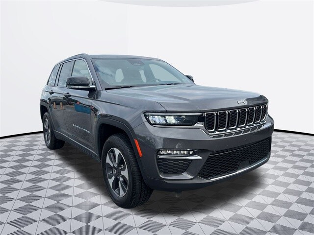 2024 Jeep Grand Cherokee Limited 4xe photo 3