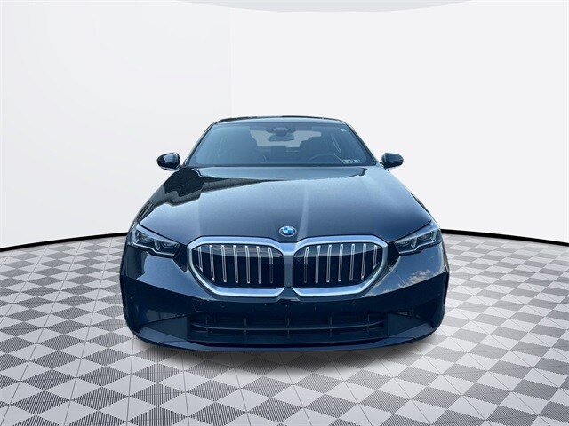 2025 Bmw 540i xDrive photo 2