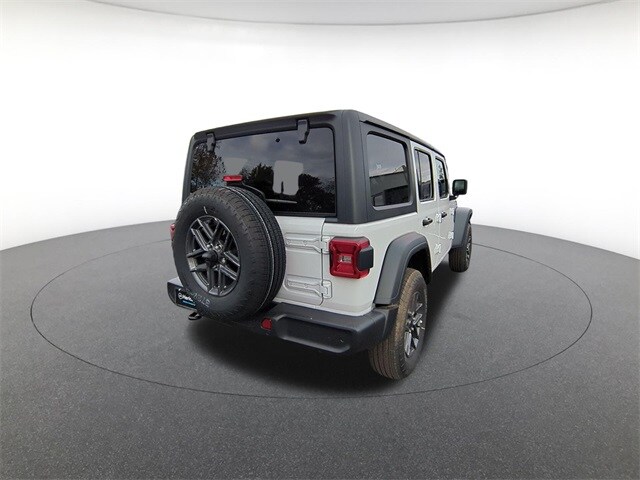 2025 Jeep Wrangler Sport photo 4