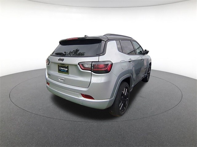2025 Jeep Compass Limited photo 3