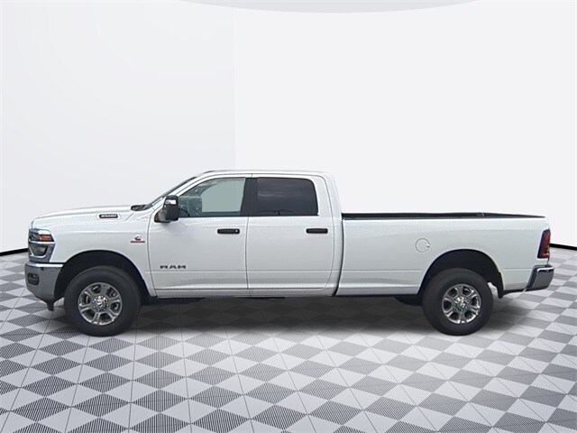 2025 Ram 3500 Big Horn photo 2