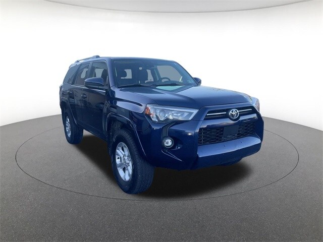 2022 Toyota 4Runner SR5 photo 3
