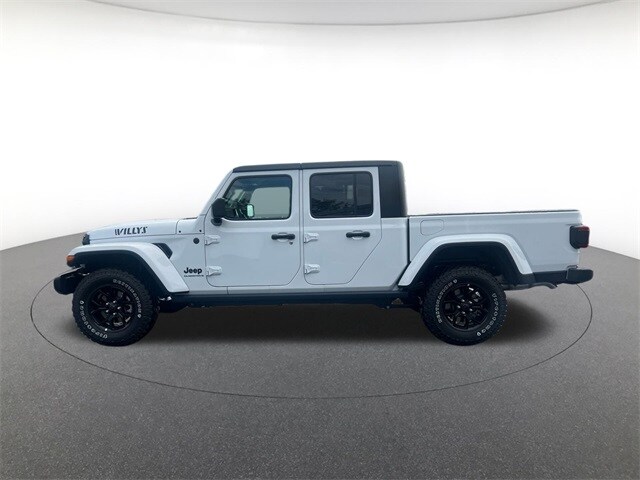 2025 Jeep Gladiator Sport photo 2