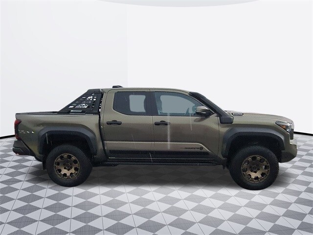 2024 Toyota Tacoma Trailhunter photo 4