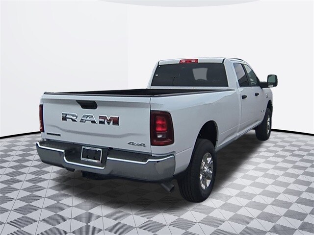 2025 Ram 3500 Big Horn photo 4