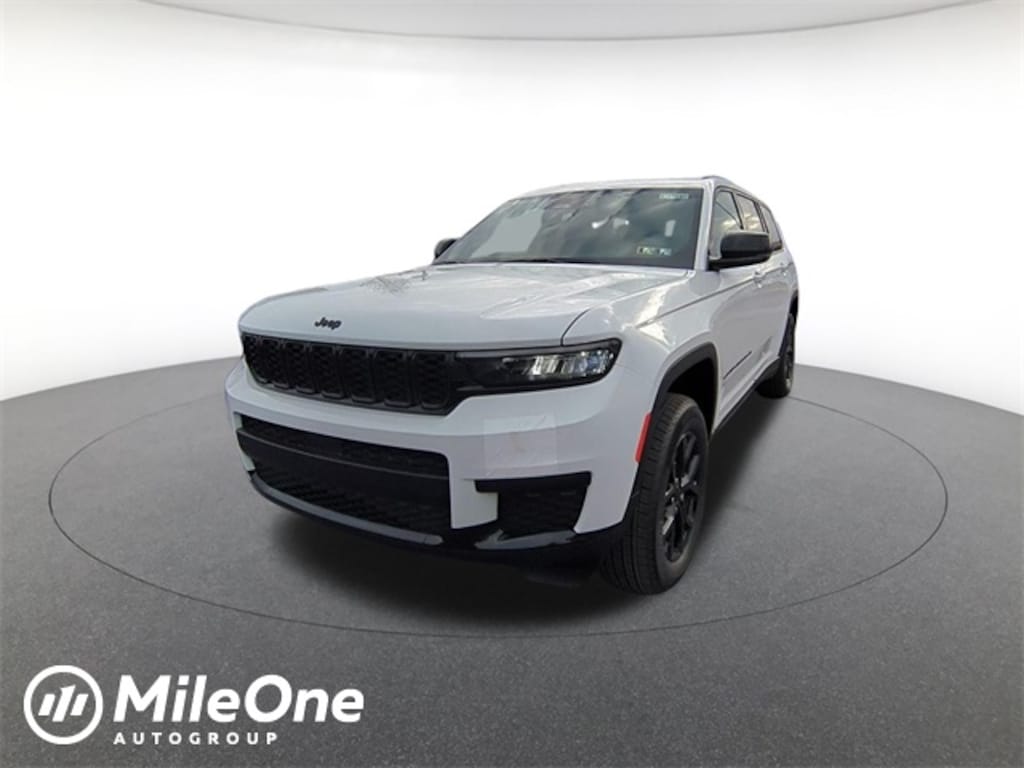 New 2025 Jeep Grand Cherokee L Laredo Sport Utility