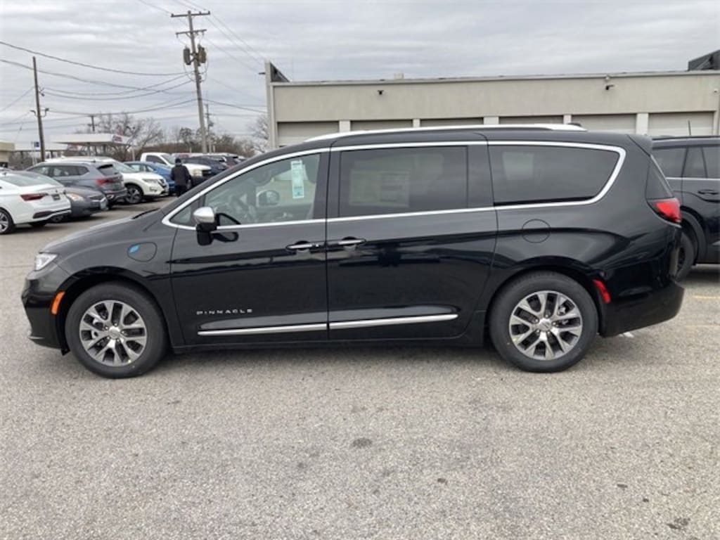 New 2024 Chrysler Pacifica PlugIn Hybrid PINNACLE For Sale in