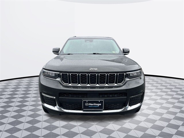 2021 Jeep Grand Cherokee Limited photo 2