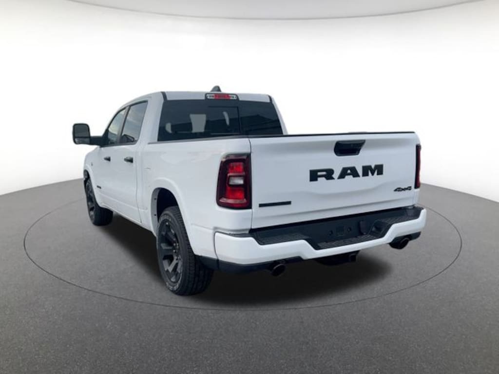 New 2026 Ram 1500 BIG HORN CREW CAB 4X4 5'7 BOX Pickup