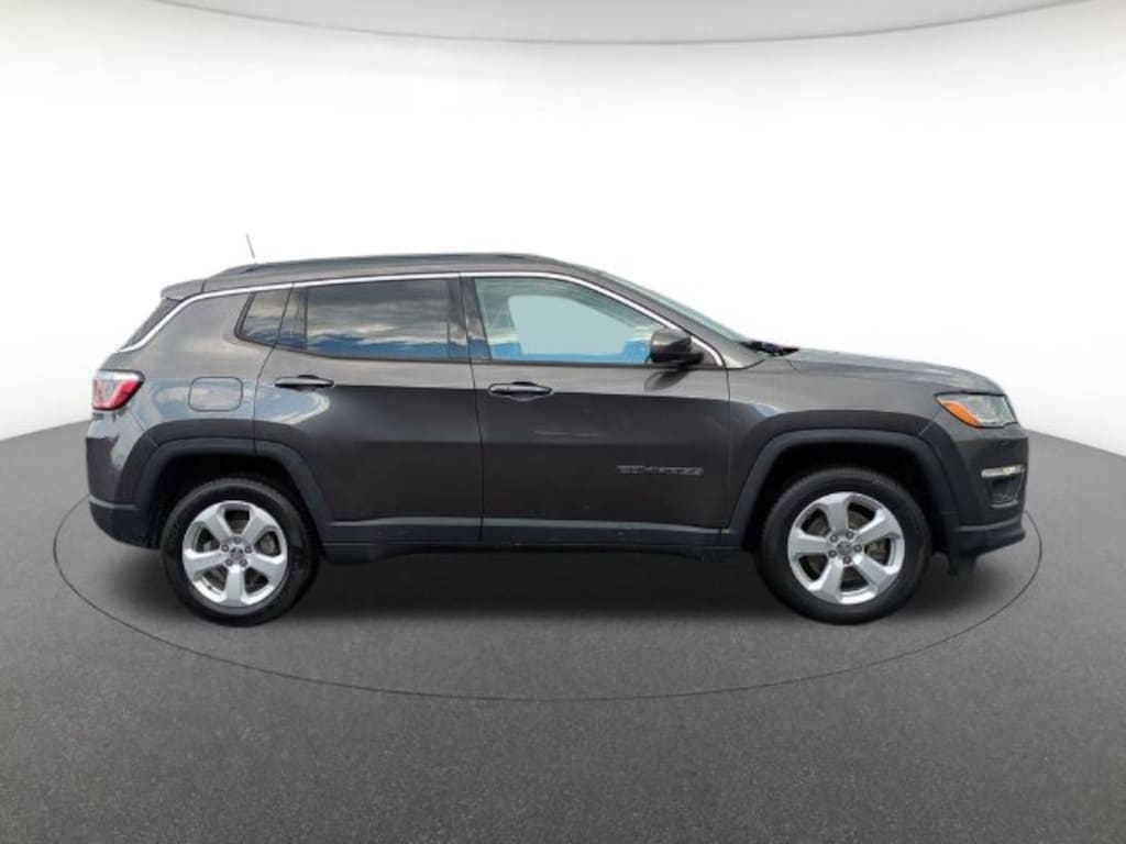 Used 2019 Jeep Compass Latitude SUV