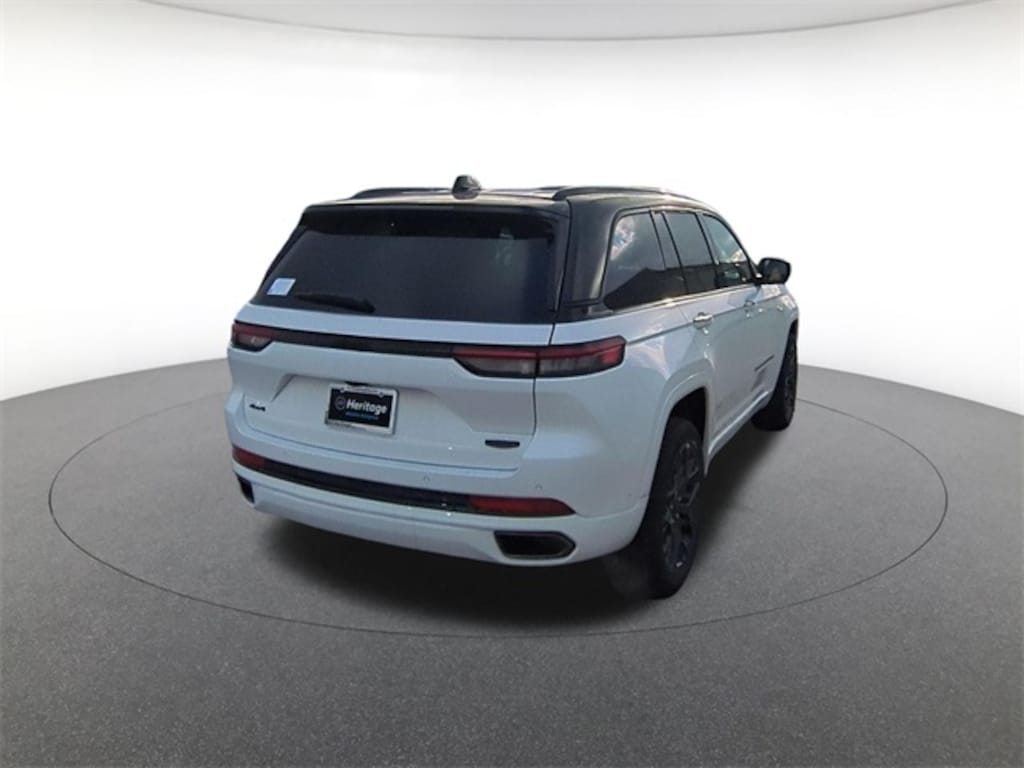 New 2025 Jeep Grand Cherokee Summit Sport Utility