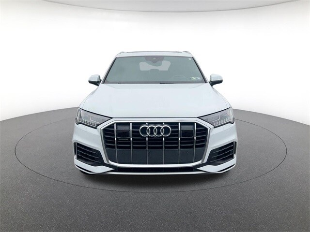 2021 Audi Q7 55 Prestige photo 2