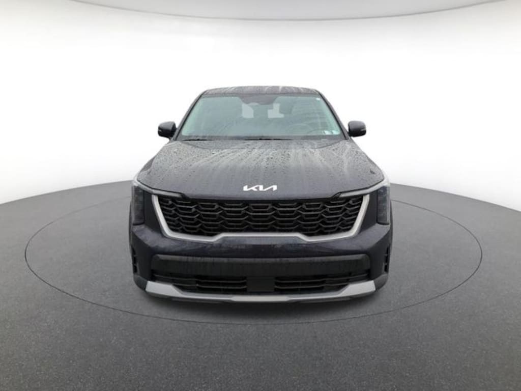 Used 2025 Kia Sorento LX SUV