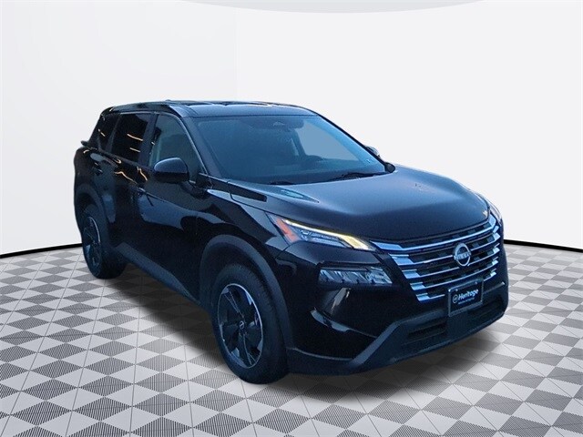 2024 Nissan Rogue SV photo 3