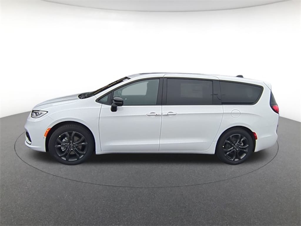New 2026 Chrysler Pacifica Select Passenger Van