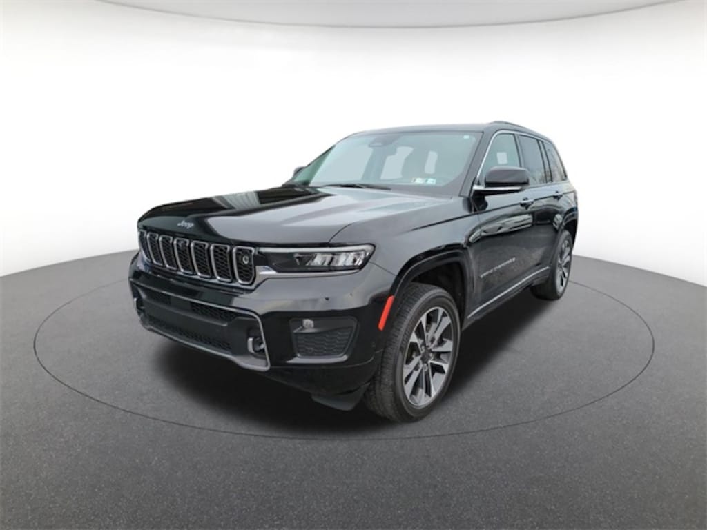 Used 2023 Jeep Grand Cherokee Overland SUV