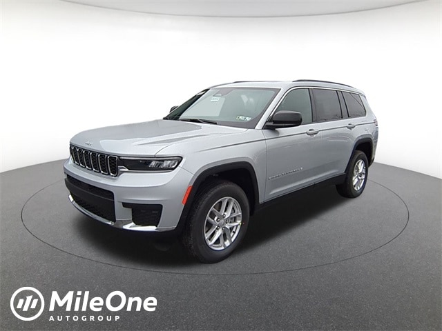 2025 Jeep Grand Cherokee L Laredo's photo