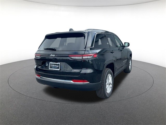 2025 Jeep Grand Cherokee Laredo Sport photo 4