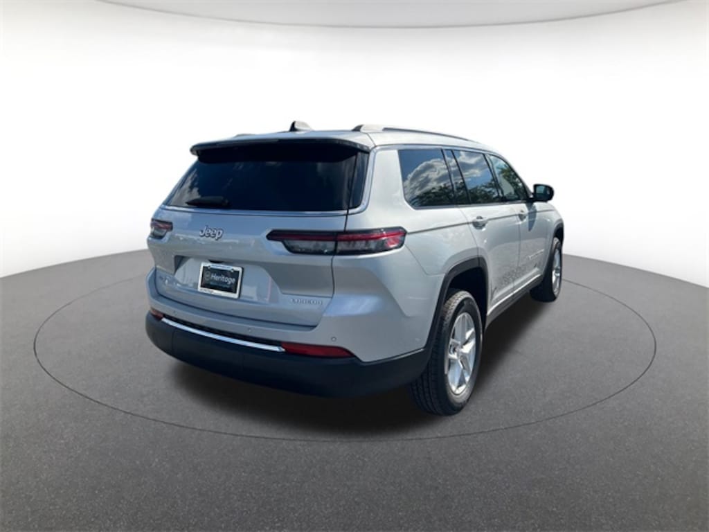 New 2025 Jeep Grand Cherokee L Laredo Sport Utility