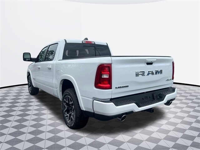 2026 Ram 1500 Laramie photo 3