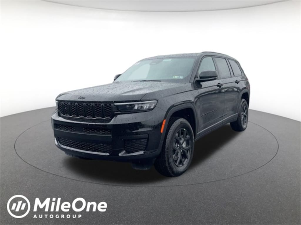 New 2025 Jeep Grand Cherokee L Laredo Sport Utility