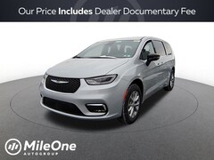 2026 Chrysler Pacifica Select Passenger Van