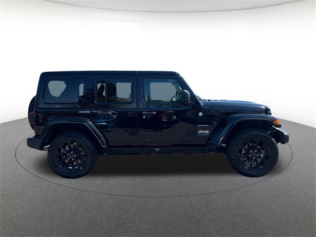 2024 Jeep Wrangler Sahara 4xe photo 4