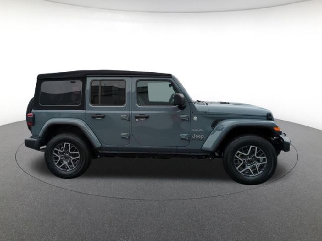 Used 2024 Jeep Wrangler Sahara SUV
