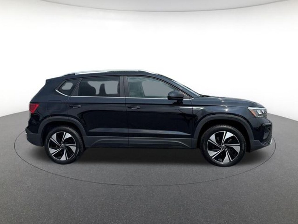Used 2024 Volkswagen Taos 1.5T SE SUV