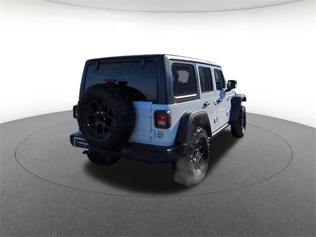 2026 Jeep Wrangler Sport photo 4