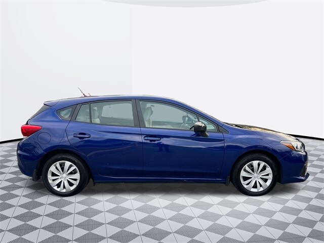 2023 Subaru Impreza Base photo 4
