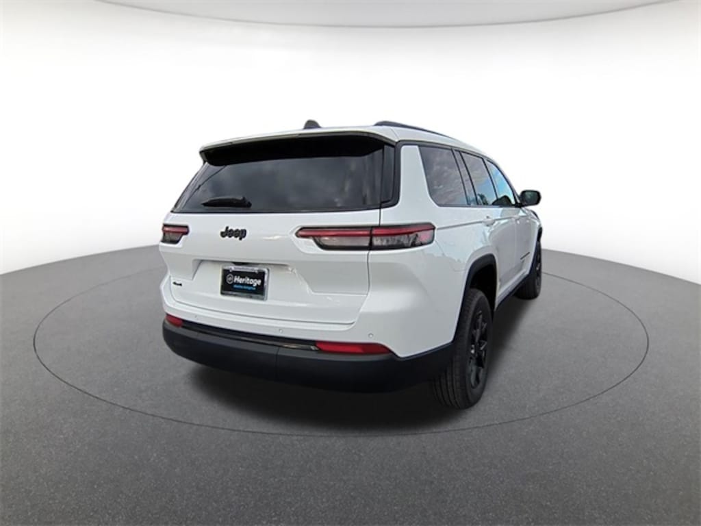 New 2025 Jeep Grand Cherokee L Laredo Sport Utility