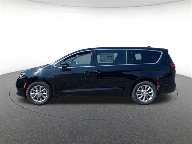 2025 Chrysler Pacifica photo 2