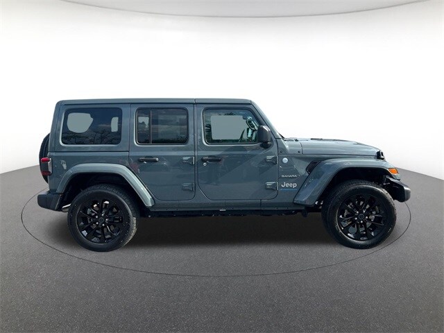 2024 Jeep Wrangler Sahara 4xe photo 4