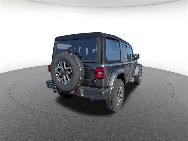 2024 Jeep Wrangler Sahara Sport photo 4