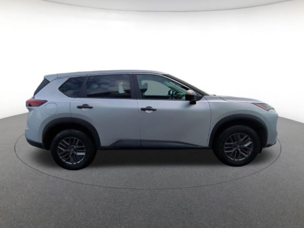 Used 2024 Nissan Rogue S SUV