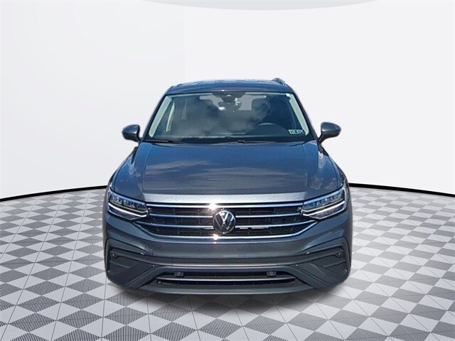 2024 Volkswagen Tiguan SE Wolfsburg Edition photo 2