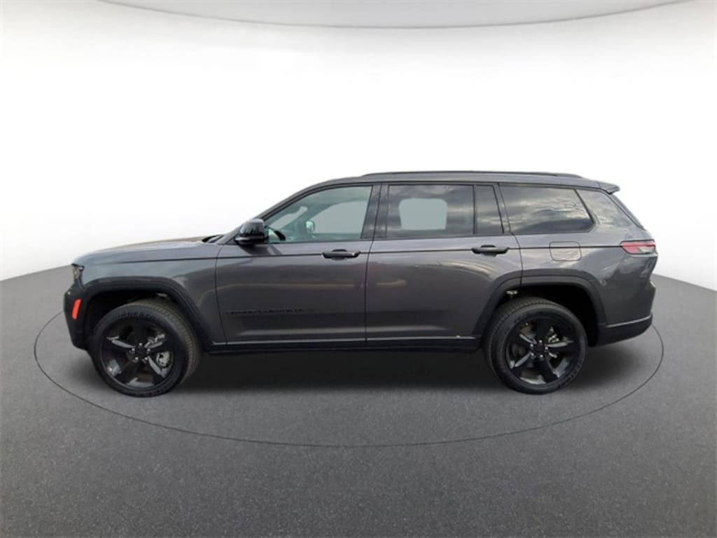 New 2025 Jeep Grand Cherokee L Laredo Sport Utility