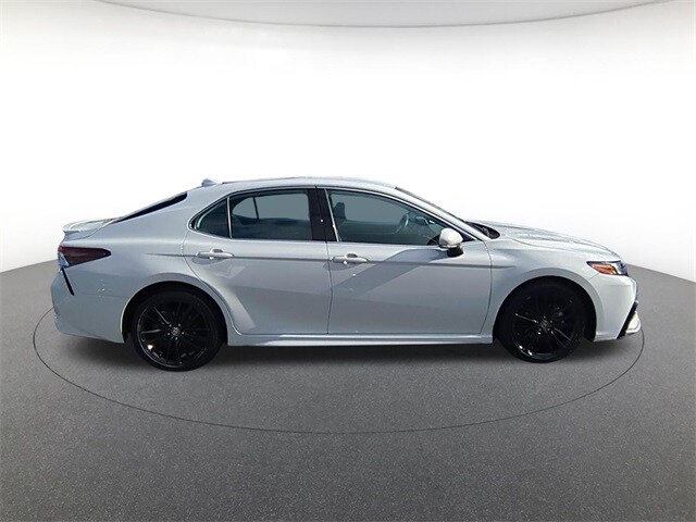 2023 Toyota Camry XSE photo 4