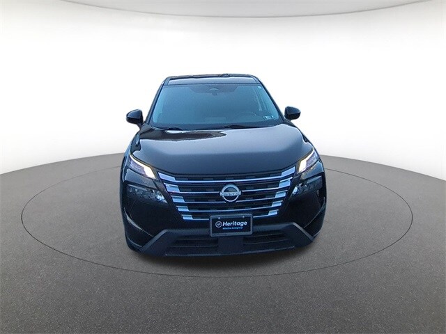 2024 Nissan Rogue SV photo 2