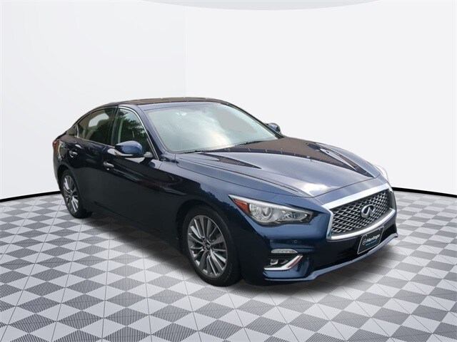 2022 Infiniti Q50 LUXE photo 3