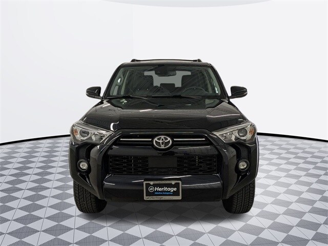 2022 Toyota 4Runner SR5 Premium photo 2